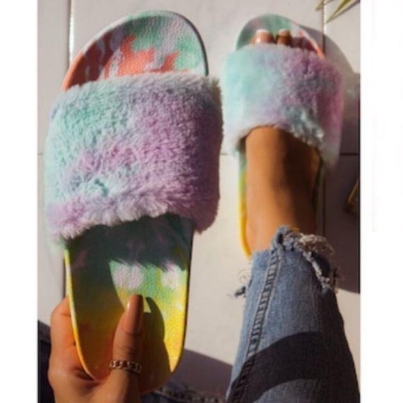 Shoes - Cozy Tie Dye Slides